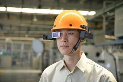 亮風(fēng)臺(tái)發(fā)布5G AR智能眼鏡HiAR H100 以智能頭箍重塑人機(jī)交互體驗(yàn)